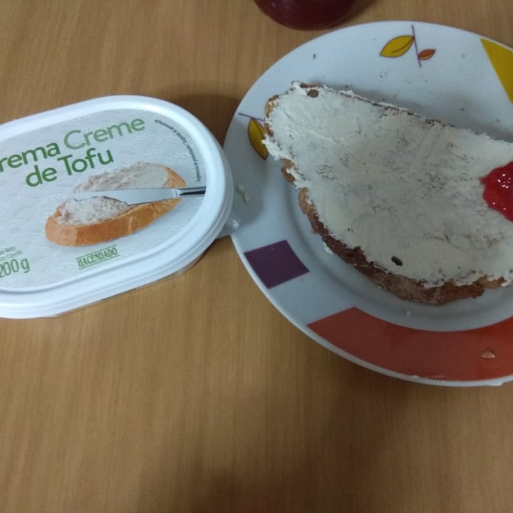 photo of Hacendado Crema de Tofu shared by @nussqy on  21 May 2021 - review