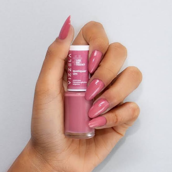 review photo of Vizzela Cosméticos esmalte qualquer um shared by @isaferns on 29 Apr 2022 - review