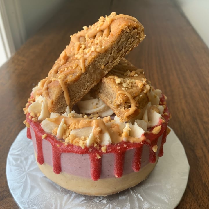 review photo of Bliss Kitchen PB+J Cheezecake shared by @broghen on 27 Jun 2021 - review