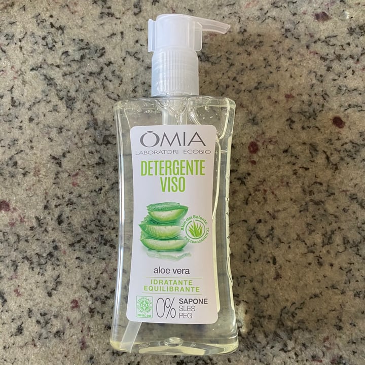 photo of Omia Laboratoires Detergente viso shared by @annadimeo on  20 Apr 2021 - review