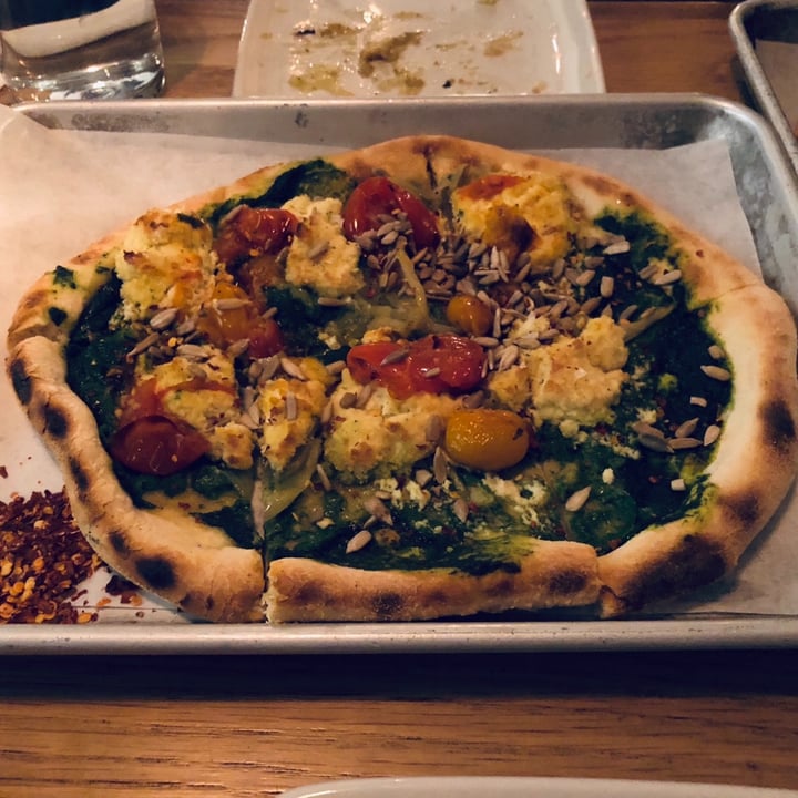 photo of Double Zero Basil Sunflower Pesto Pizza shared by @allhess on  13 Jul 2022 - review