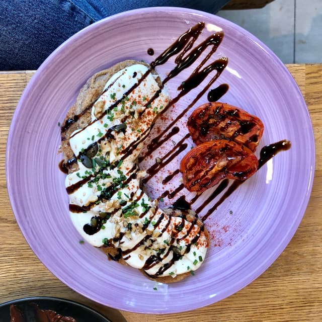 Photo of the dish “Pancake con queso cremoso (salado)”