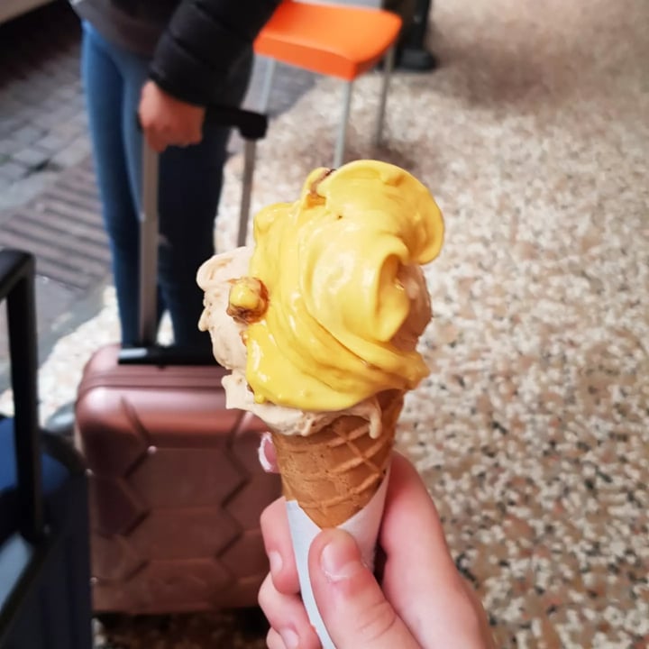 photo of Gelateria Gianni Gelato shared by @elemino on  13 May 2022 - review