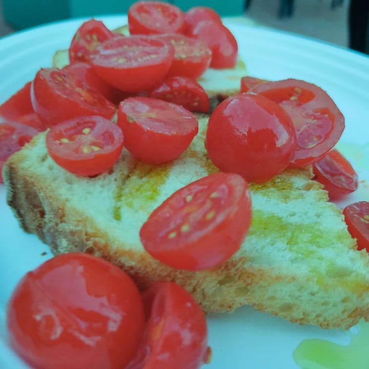 review photo of Rocca' - Osteria & Birrerie Bruschetta olio e pomodorini shared by @giuliacocozza on 17 Aug 2021 - review