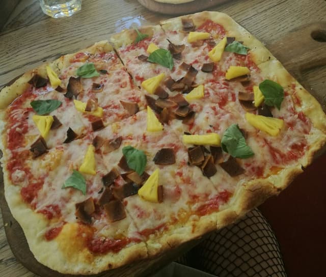 菜肴“Techie pizza”的照片