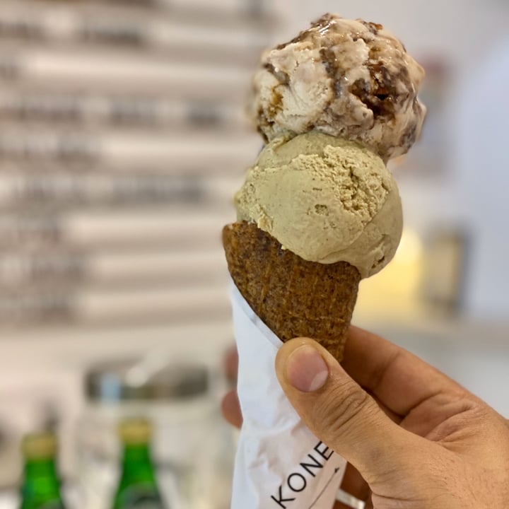 photo of Kind Kones Almond Brittle Fudge Ice cream shared by @vikas on  03 Mar 2020 - review