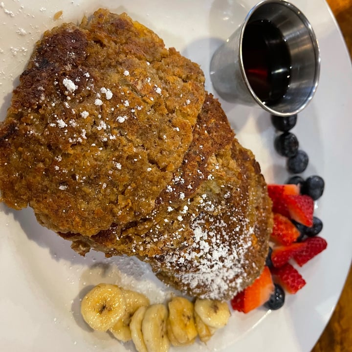 photo of The Beet Box Cafe Banana Oat Pancakes shared by @vjoshi on  14 Feb 2021 - review