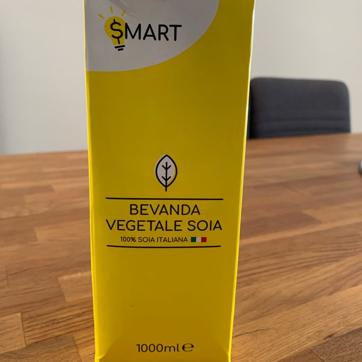 photo of Esselunga - Smart Bevanda vegetale soia shared by @lexthemad on  16 Apr 2022 - review