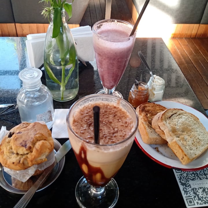 review photo of Charola Frapucchino shared by @milogarrido on 24 Nov 2021 - review