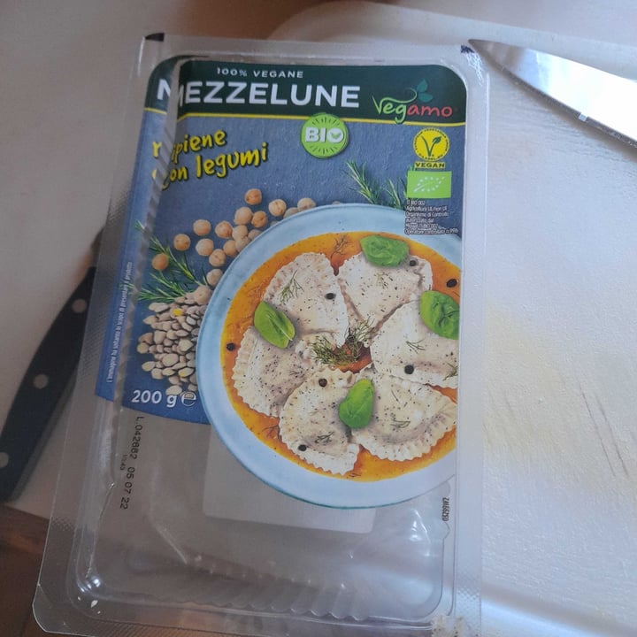 photo of Vegamo Mezzelune Ai legumi shared by @bsilvia on  16 May 2022 - review