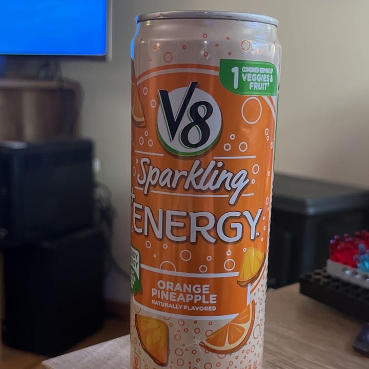 review photo of V8 Energy Orange Pineapple shared by @mollyread on 21 May 2022 - review