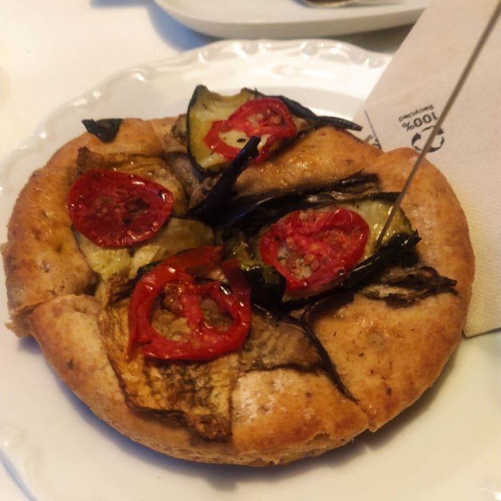 photo of Fram Cafè Bistrot Bio Veg Pizzetta Con Verdure shared by @biancafurii on  18 Sep 2022 - review