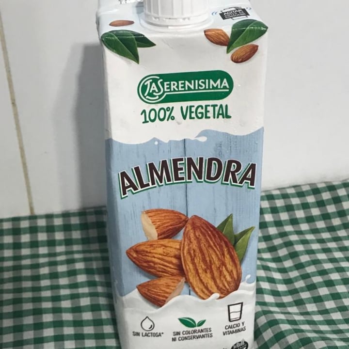 review photo of La Serenísima Leche de Almendras Vegetal shared by @lautasosa on 15 Jul 2021 - review