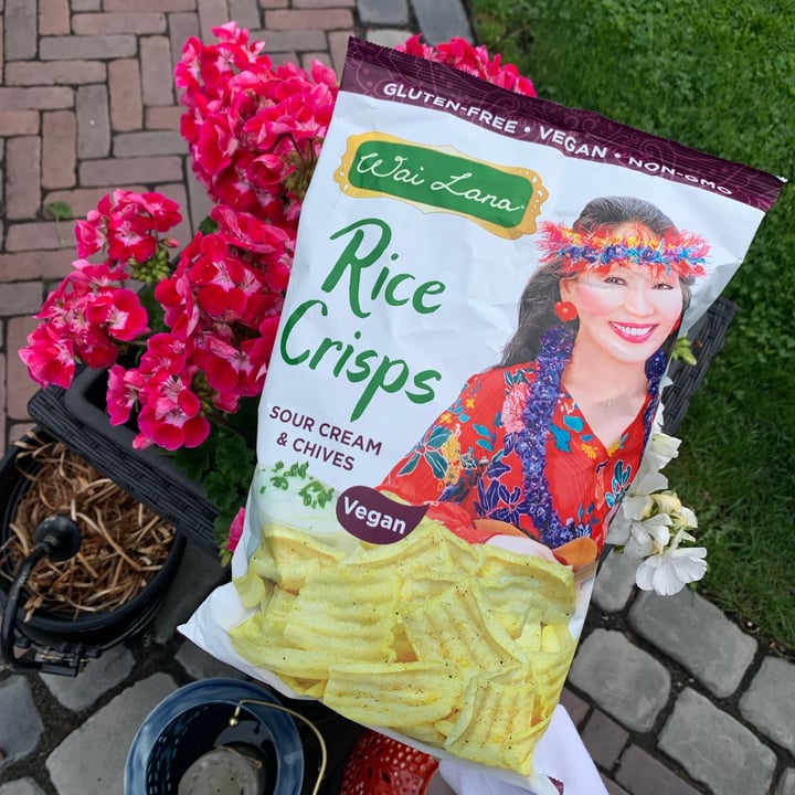 photo of Wai Lana Chips Rice Crisps Sours Cream & Chives shared by @tiascaz on  17 May 2022 - review