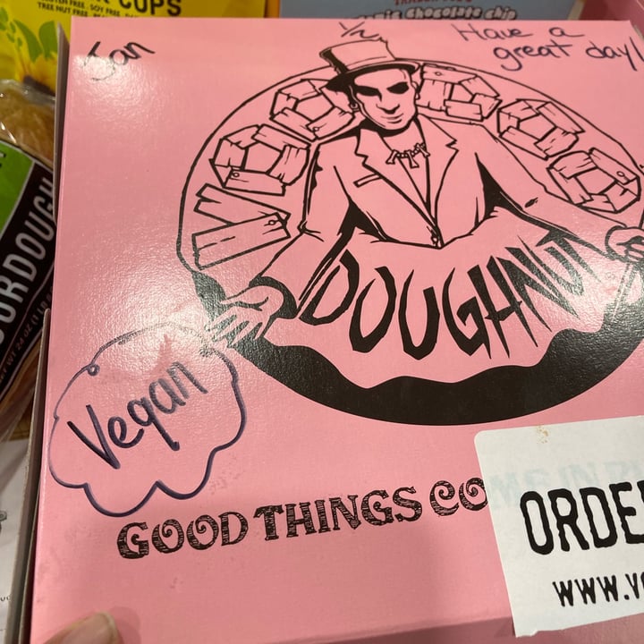 photo of Voodoo Doughnut Maple Cream shared by @thatpiglady on  27 May 2022 - review