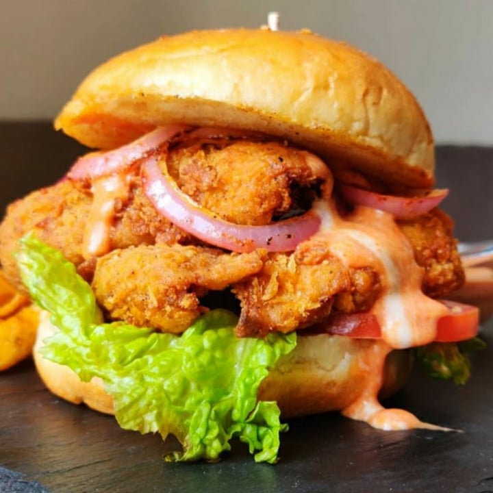 review photo of Rare Earth - The Organic Store Burger shared by @mumbaianimalsave on 05 Sep 2020 - review