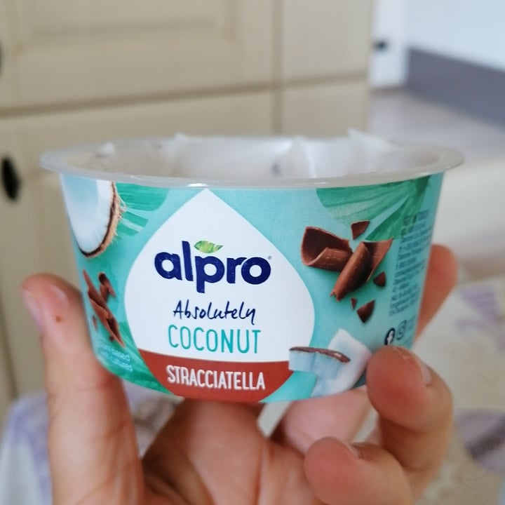 photo of Alpro Absolutely Coconut Stracciatella shared by @ilariabo on  14 Jul 2022 - review