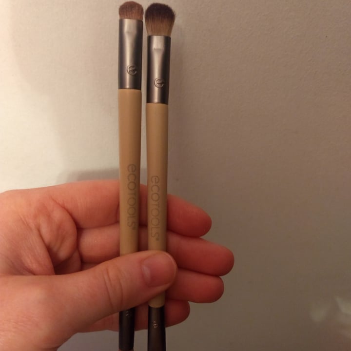 photo of EcoTools Brush set shared by @ayyyyme on  29 Jun 2021 - review