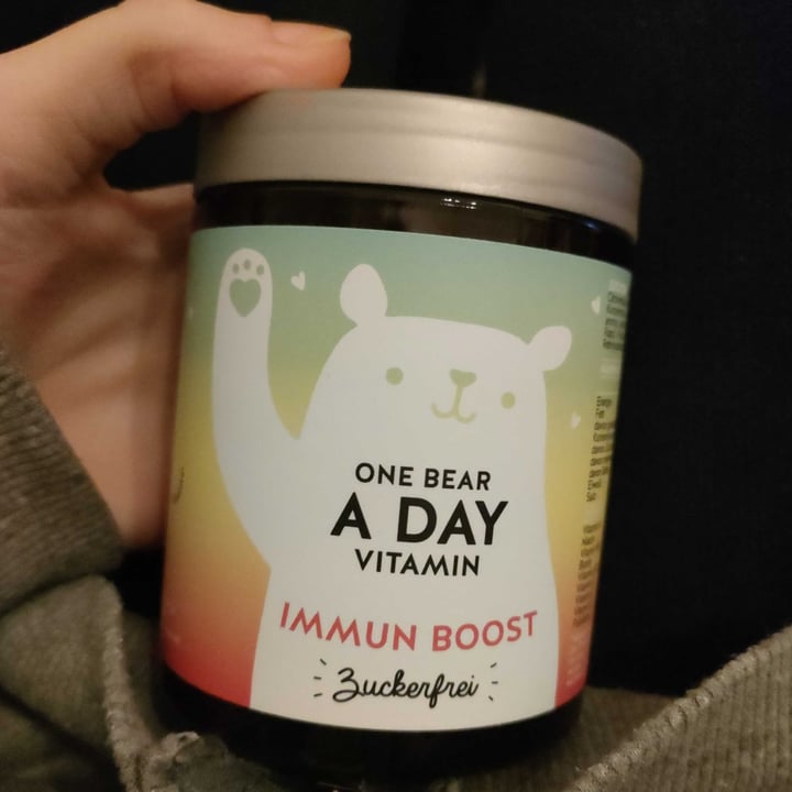 review photo of Bears with Benefits One Bear A Day Vitamin Immun shared by @hipunkop on 22 Feb 2022 - review