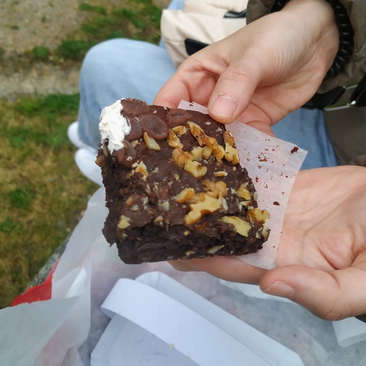 photo of Alice in Wonderpie Brownie shared by @irmandadeantispecist on  01 Jul 2021 - review