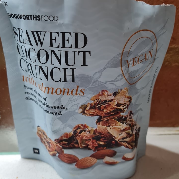 photo of Woolworths Food Seaweed Coconut Crunch with Almonds shared by @shevy on  07 Oct 2021 - review