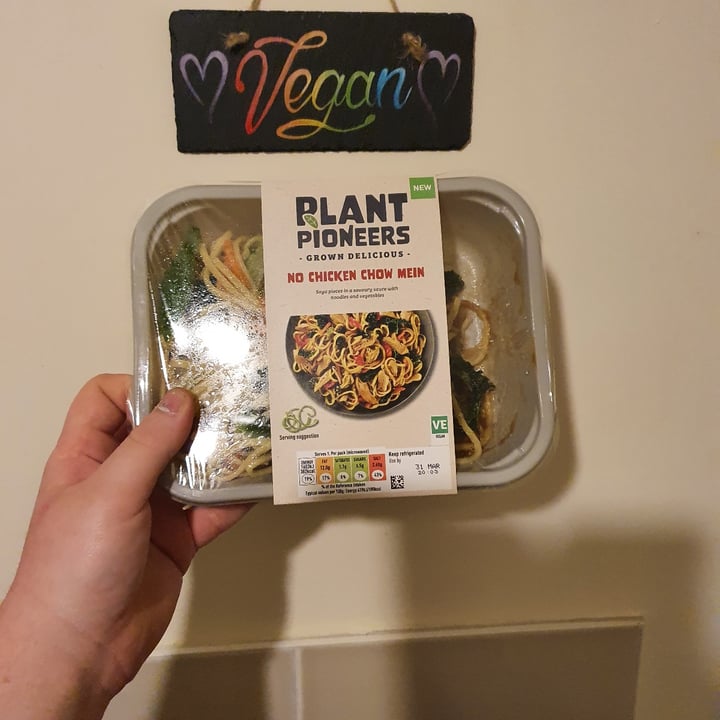 photo of Plant Pioneers No Chicken Chow Mein shared by @mrsanders93 on  27 Mar 2022 - review