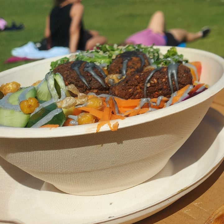 photo of Eden Bondi Falafel Bowl shared by @keepsmilingvegan on  18 Jan 2022 - review