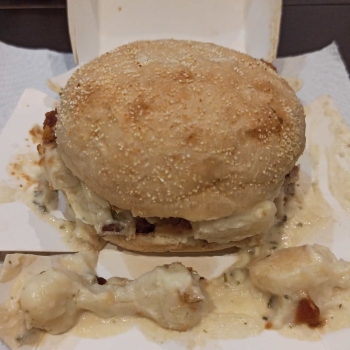 photo of Ruta 42 Burger sabor cerdo con Gnocchis y salsa roquefort shared by @joansc91 on  17 Sep 2021 - review