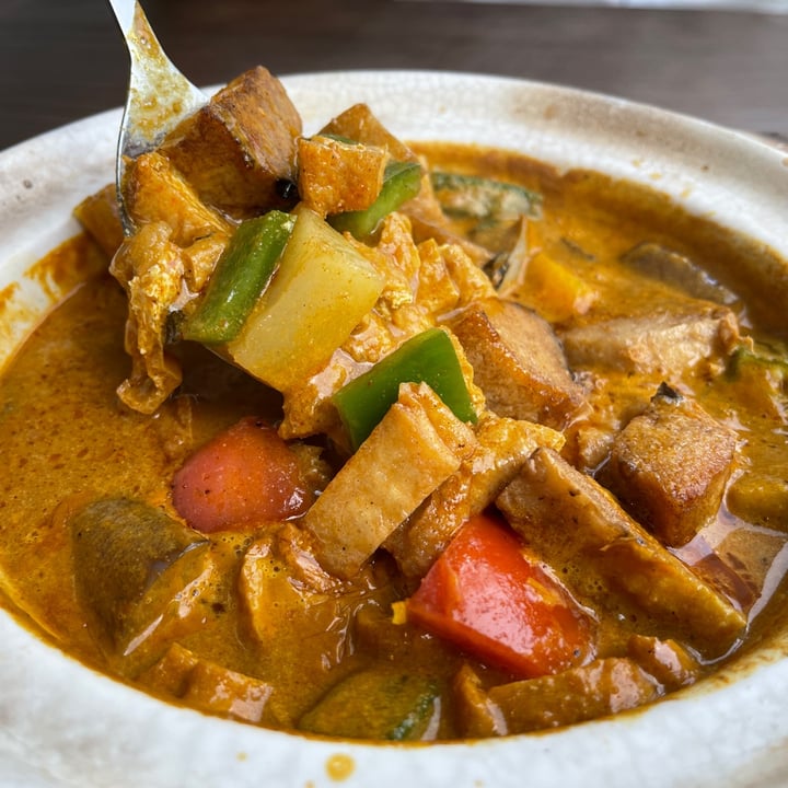 photo of Leaf Corner Signature Fish Head Curry shared by @totorona on  14 Dec 2020 - review