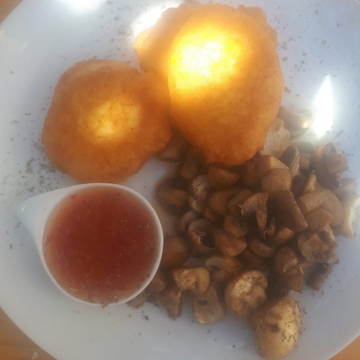 photo of Pure Café Corn Fritters shared by @gaya on  05 Jan 2021 - review