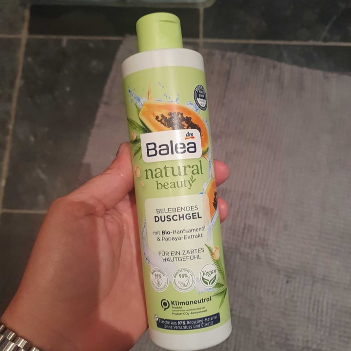 photo of Dm balea duschgel Mit Bio-hanfsamenöl & Papaya-extract shared by @dutchie on  31 May 2022 - review