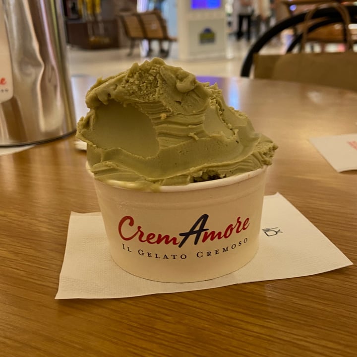 photo of CremAmore Gelato pistacchio e nocciola shared by @jessinthebox96 on  19 Jul 2022 - review