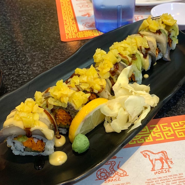 photo of Chef Kenny’s Asian Vegan Jackfruit Roll shared by @jetfueljuliette on  21 Aug 2021 - review