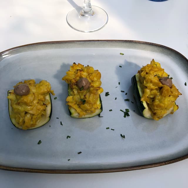 Photo of the dish “Barquitas de calabacín”