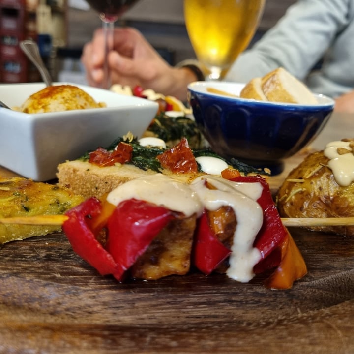 review photo of Sotto Loggia bar music & drinks Aperitivo Vegano shared by @ellasyoga on 25 Aug 2022 - review