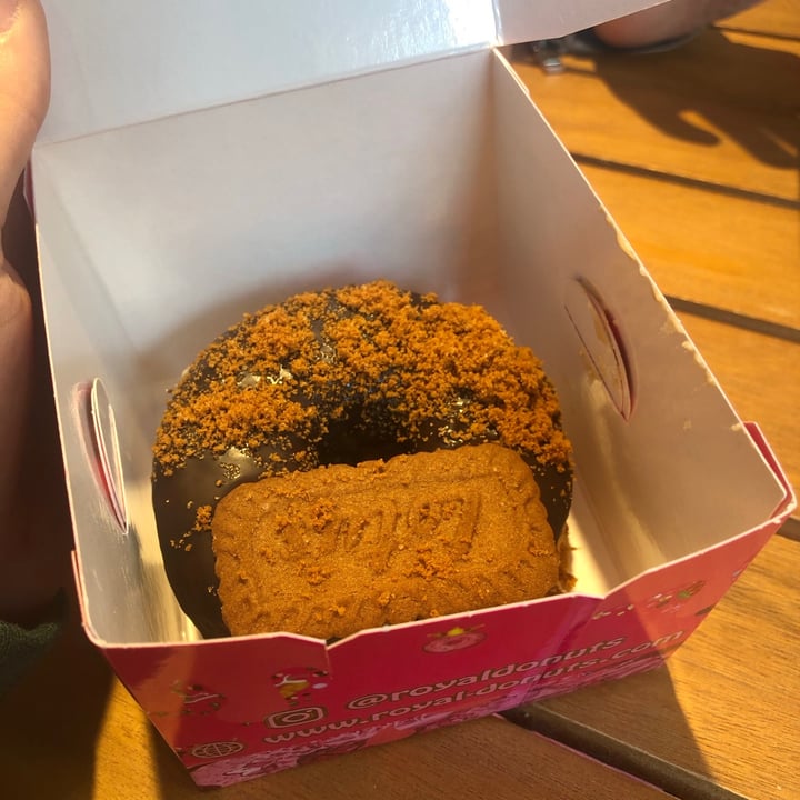 photo of Royal Donuts Ixelles Speculoos croissant shared by @vannyyy on  26 Aug 2021 - review