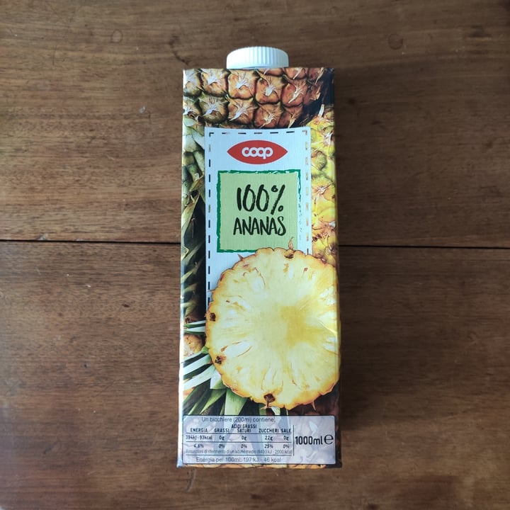 photo of Coop 100% ananas shared by @simoo on  04 Nov 2021 - review