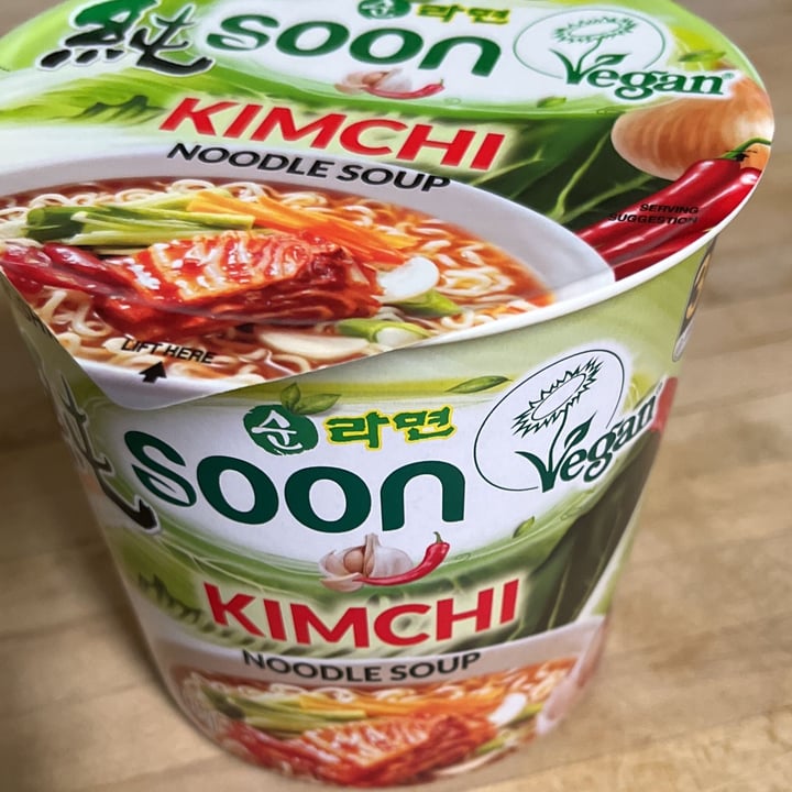 photo of NONGSHIM (농심) Kimchi Noodle Soup shared by @bego18 on  30 Sep 2022 - review