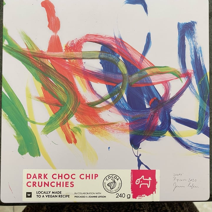 review photo of Woolworths Dark Choc Chip Crunchies shared by @julievan on 26 Nov 2022 - review