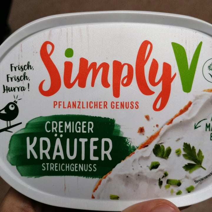 photo of Simply V Cremiger Kräuter Streichgenuss shared by @giulibonsi on  01 Dec 2021 - review