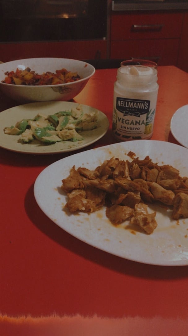 photo of Hellmann’s Hellman’s Vegan Mayonnaise shared by @saraacoboss on  13 Feb 2020 - review