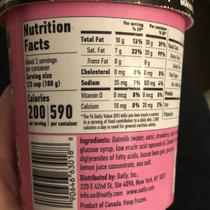 photo of Oatly Strawberry Ice Cream shared by @ehowell on  10 Feb 2022 - review