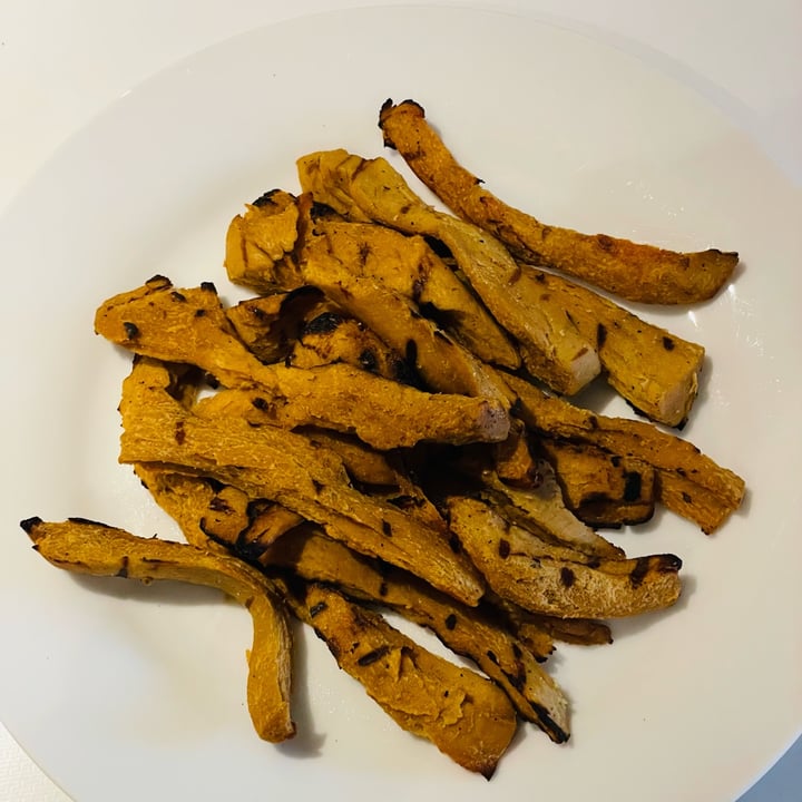 review photo of Urban Vegan Flame Grilled Chick'n Shreds shared by @theveganlifeza on 06 Jul 2022 - review