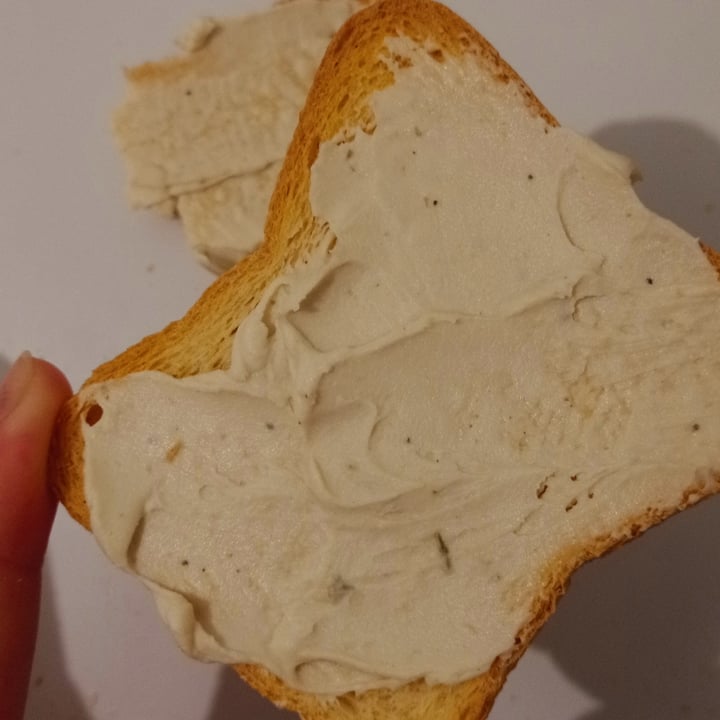 review photo of Vida Veg Creme de Castanha de Caju com Ervas Finas & Pesto shared by @cuebasz on 11 Mar 2022 - review