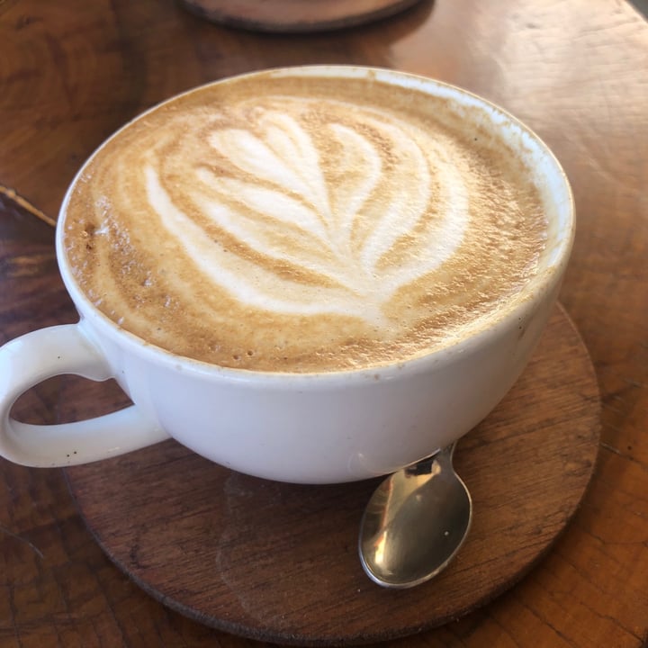 photo of Dolce Bakery Cappuccino shared by @fitphilthevegangirl on  03 Nov 2020 - review