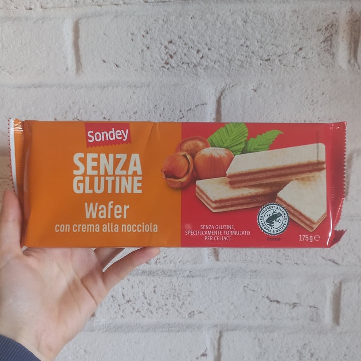 photo of Sondey Wafer Senza Glutine Con Crema Alla Nocciola shared by @gaiapio on  23 Sep 2022 - review