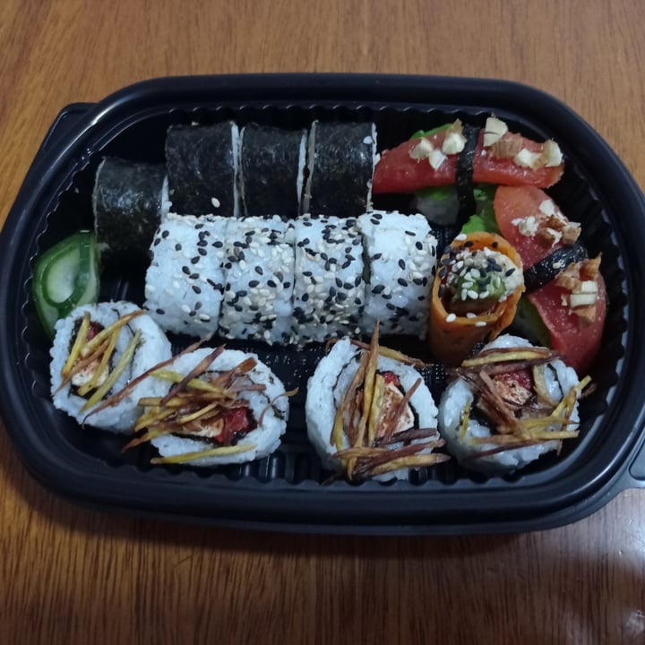 photo of Komy Sushi Sushi Vegano shared by @floroteiza on  26 Jun 2021 - review