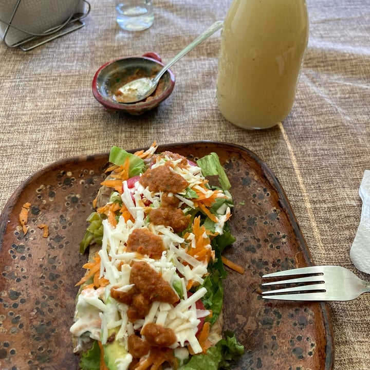 photo of Tierra Mona Menú De Hoy: Crema De Elote Y Huarache shared by @anacristinaramirez on  20 Nov 2021 - review