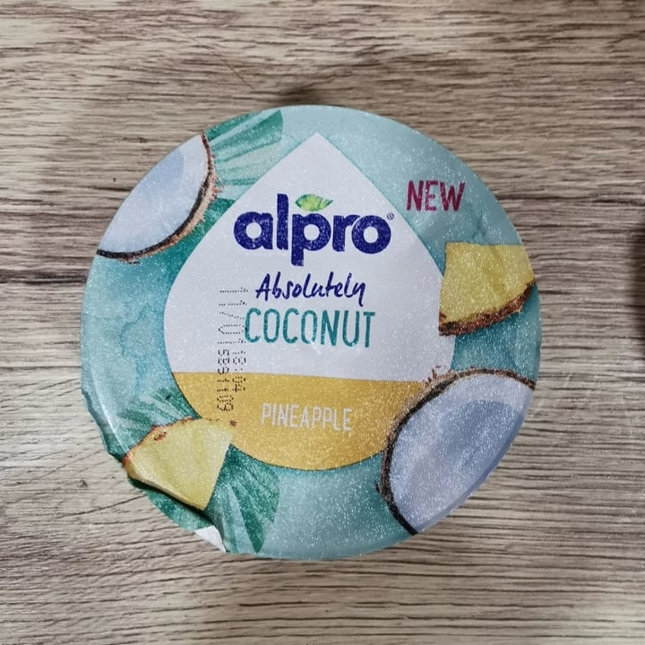 photo of Alpro Absolutely coconut pineapple shared by @ladyvegan84 on  21 Apr 2022 - review