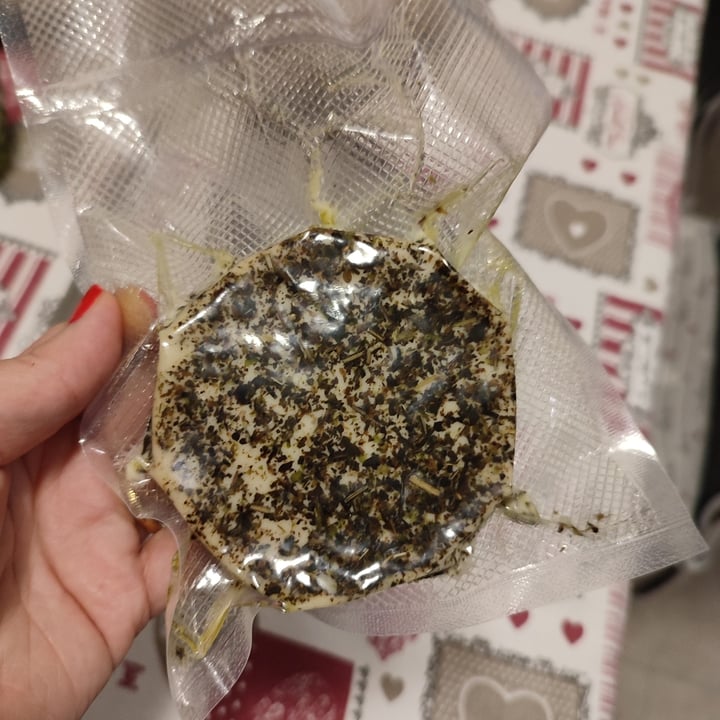 review photo of Il CashewFicio Cashewttina alle Erbe di Provenza shared by @iaia82 on 19 Dec 2021 - review
